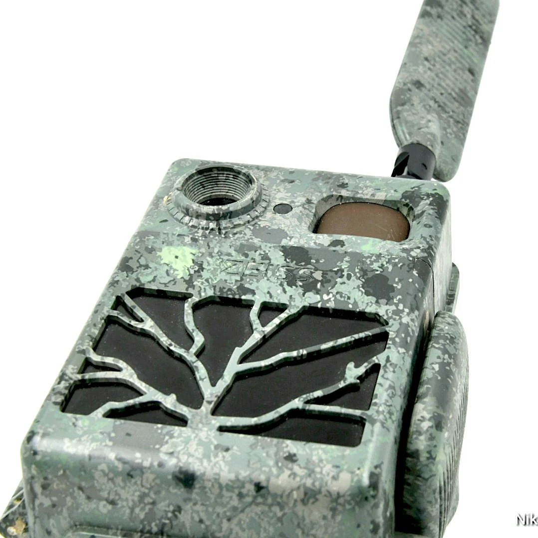 Miniature 1